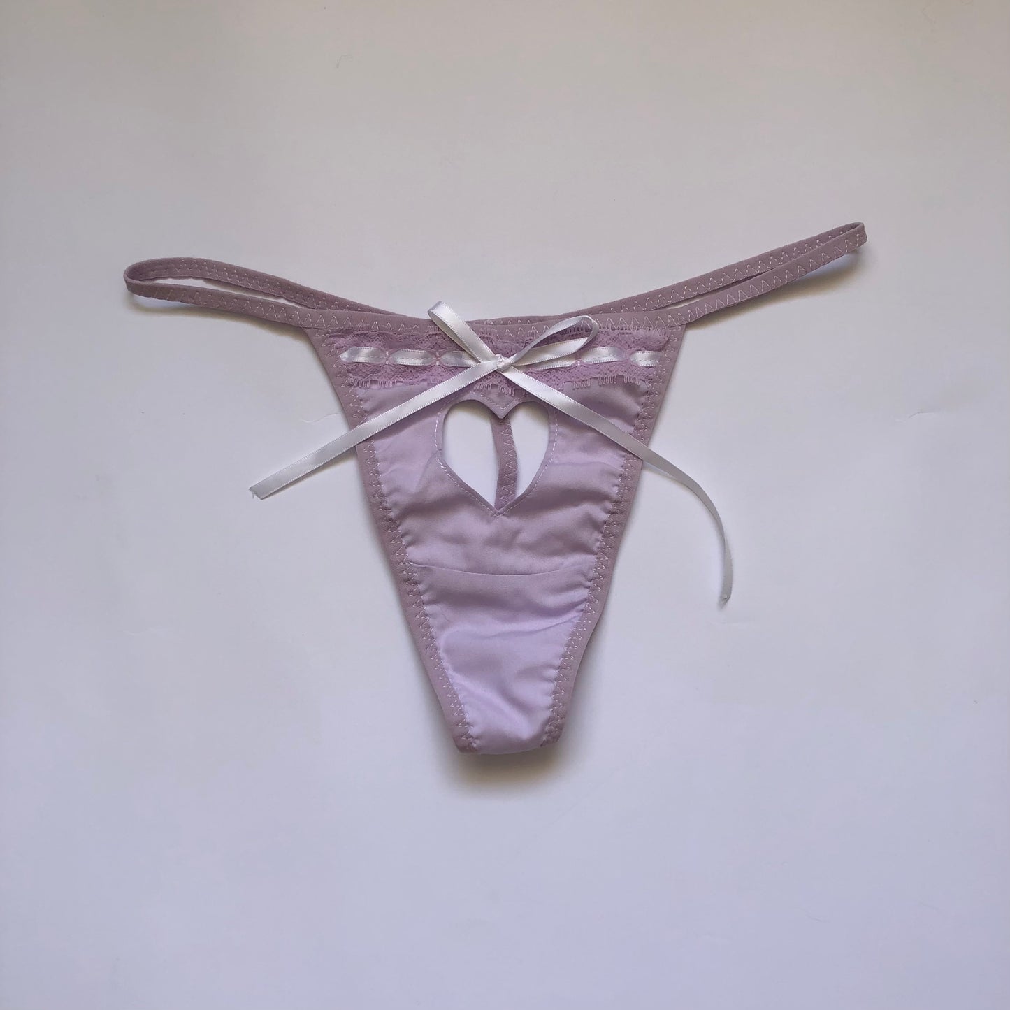 purple heart cut-out thong